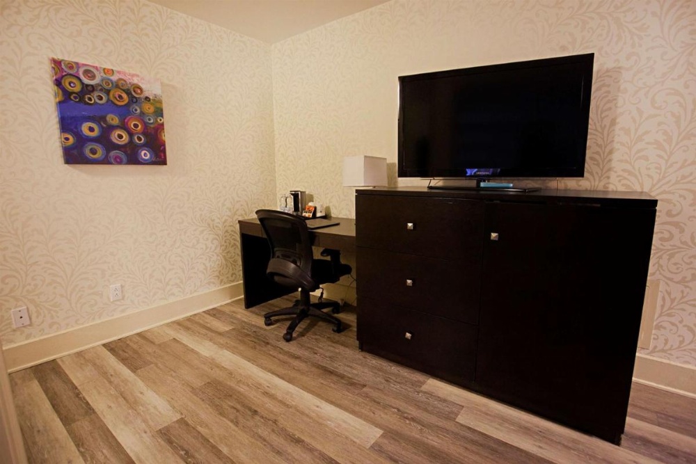 Room image 3
