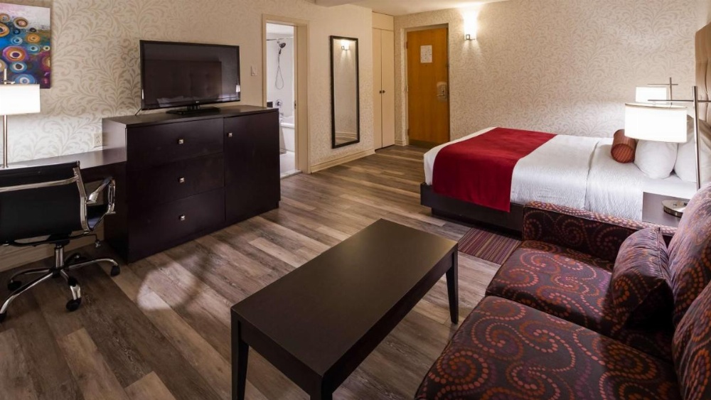 Room image 4