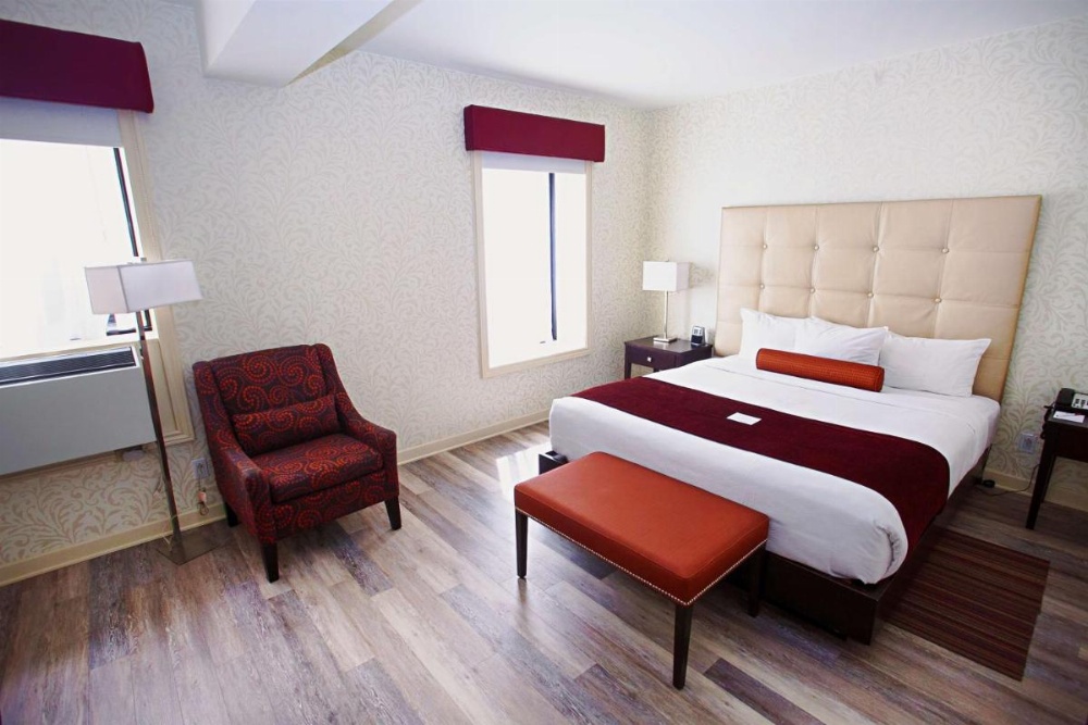 Standard King Room