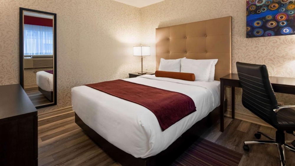 Room image 3